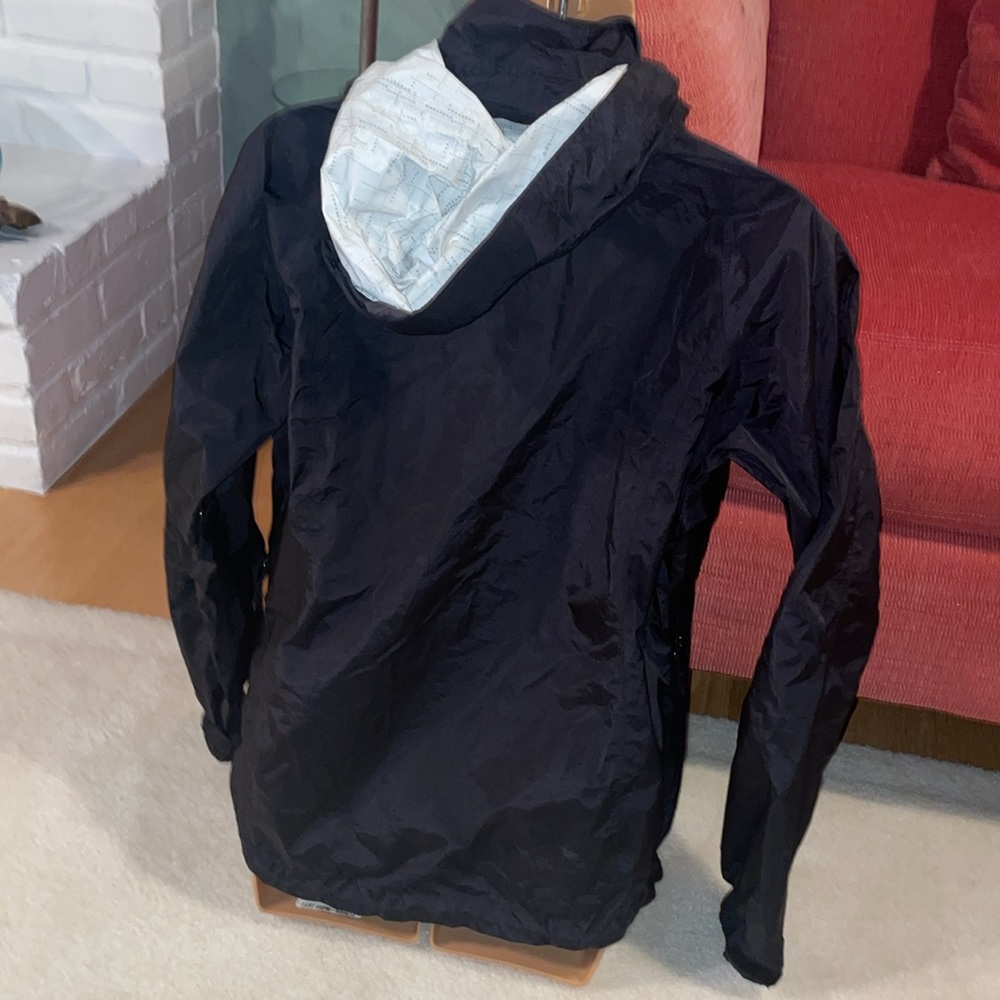 REI ☔️🌧️Rain Jacket with zippered hood - Picture 5 of 10